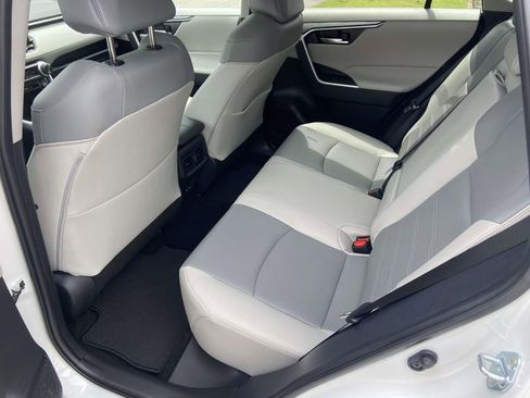 Used 2025 Toyota RAV4 XLE Premium FWD image 16