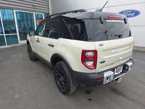 New 2025 Ford Bronco Sport Outer Banks w/ Sasquatch Outer Banks Package AWD/4WD image 8
