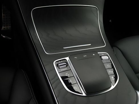Certified 2022 Mercedes-Benz GLC 300 image 15
