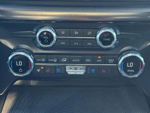 Used 2021 Ford F150 Platinum w/ Equipment Group 701A High image 39