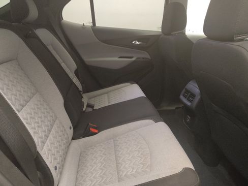 Used 2022 Chevrolet Equinox LT w/ Driver Convenience Package FWD image 19