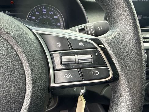 Used 2024 Kia Forte LXS FWD image 17
