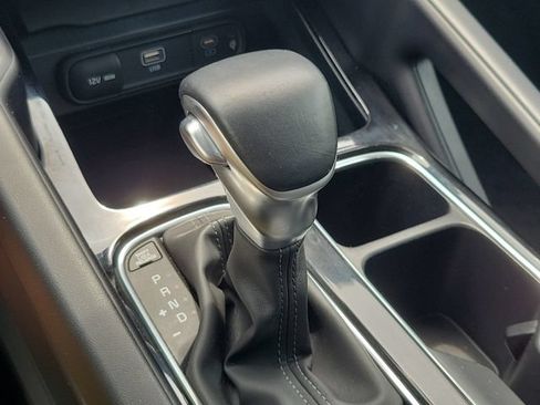 Used 2025 Kia Telluride S FWD image 32