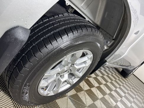 Used 2022 Chevrolet Silverado 1500 RST w/ Convenience Package II image 34