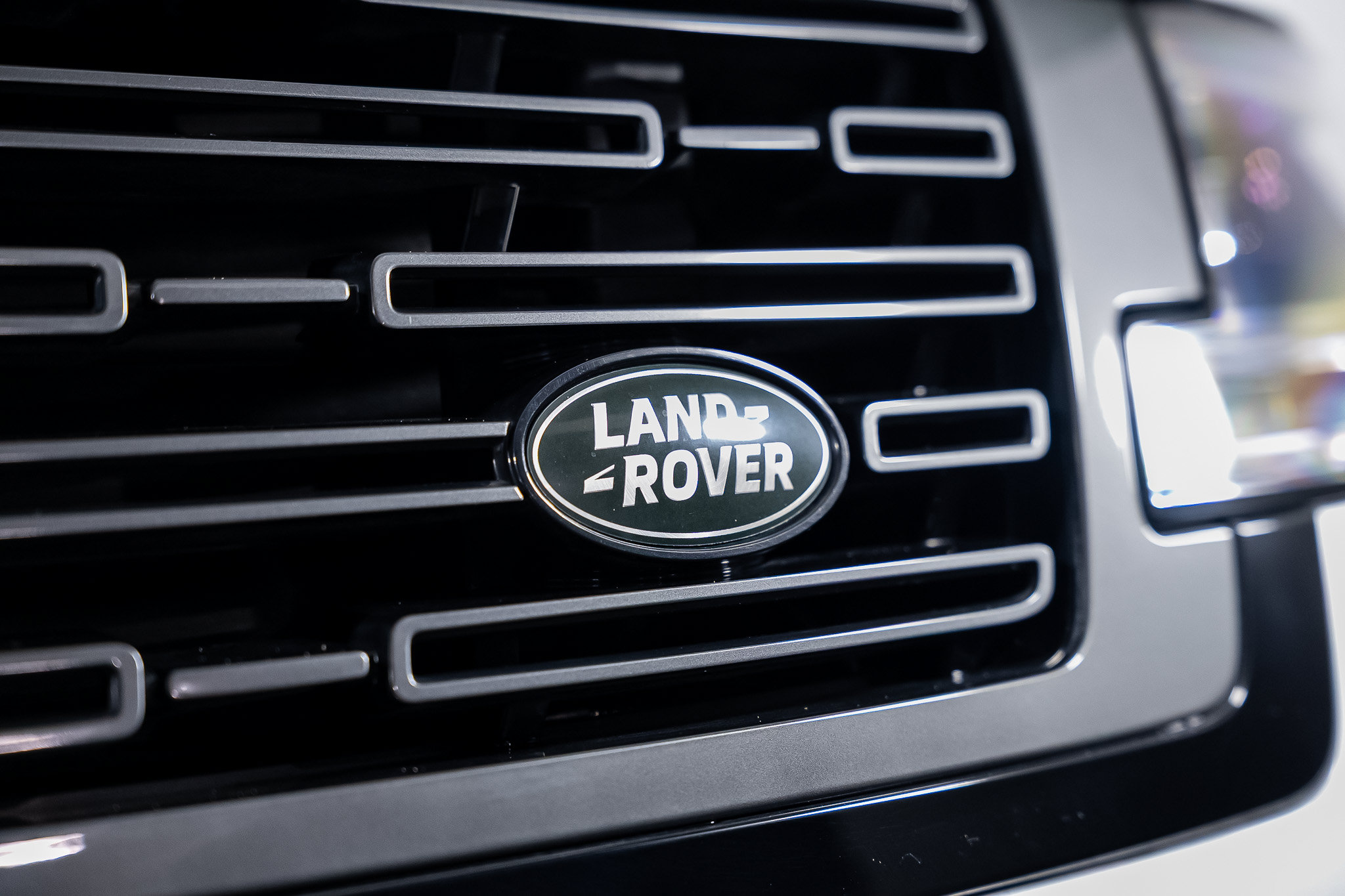 Used 2024 Land Rover Range Rover SE AWD/4WD image 9