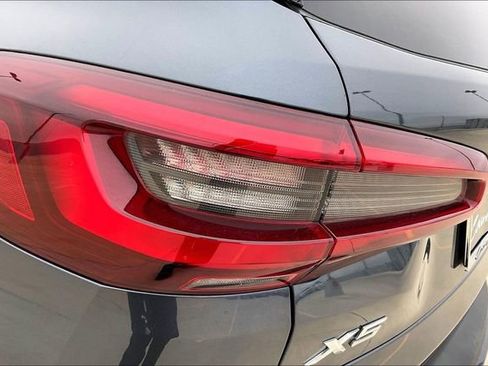 Used 2022 BMW X5 xDrive40i w/ Luxury Seating Package image 30