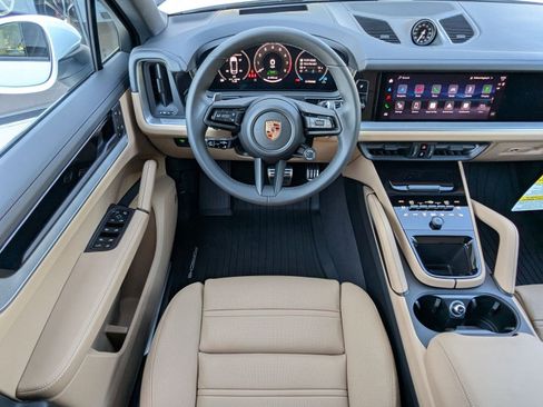 New 2026 Porsche Cayenne S image 15