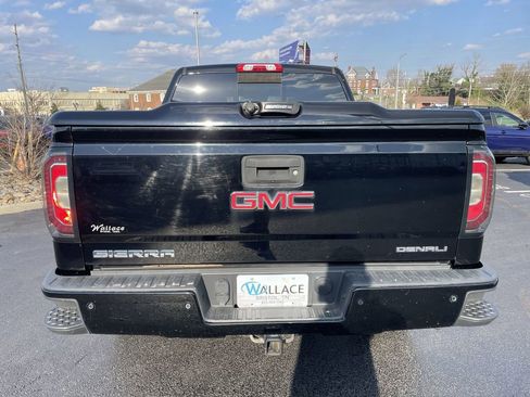 Used 2016 GMC Sierra 1500 Denali w/ Enhanced Driver Alert Package image 5