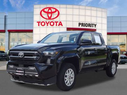 Used 2025 Toyota Tacoma SR5