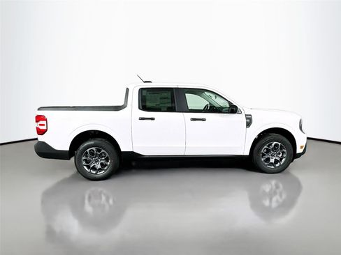 New 2026 Ford Maverick XLT w/ XLT Luxury Package image 8
