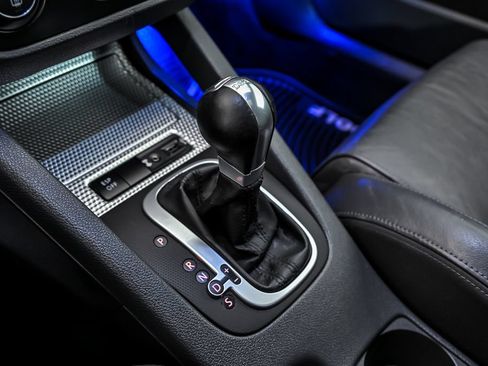 Used 2008 Volkswagen R32 AWD/4WD image 25