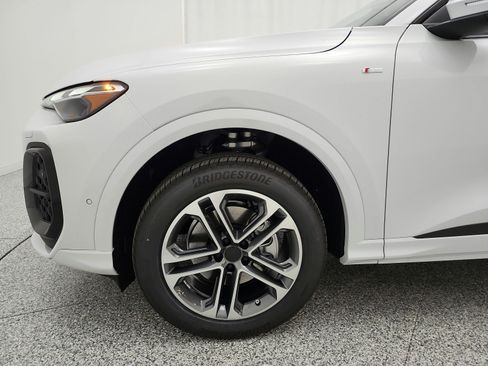 New 2026 Audi Q5 2.0T AWD/4WD image 13