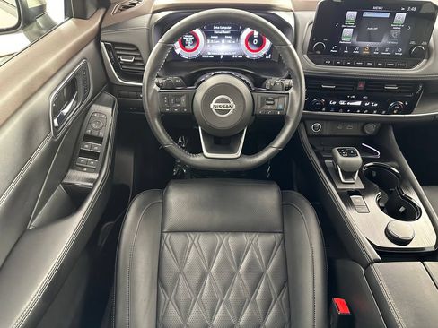Used 2021 Nissan Rogue Platinum AWD/4WD image 31