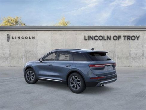 New 2026 Lincoln Corsair Premiere image 4