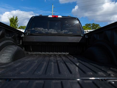 Used 2025 Ford F350 Platinum w/ Tremor Off-Road Package image 36