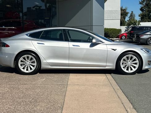 Used 2018 Tesla Model S 75D AWD/4WD image 3