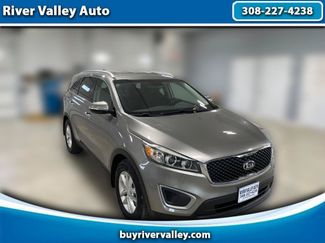 Used 2017 Kia Sorento FWD w/ LX Convenience Package video 1