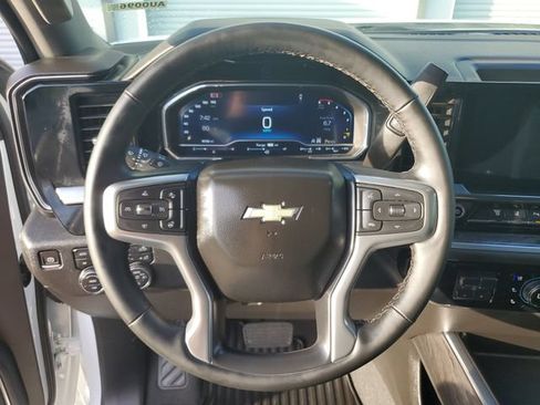 Used 2025 Chevrolet Silverado 2500 LTZ w/ LTZ Convenience Package AWD/4WD image 22