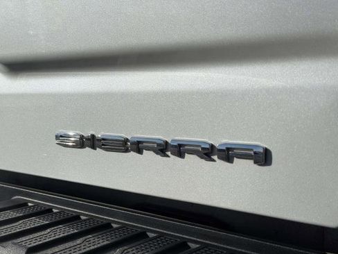 Used 2022 GMC Sierra 1500 Denali w/ Denali Reserve Package image 8