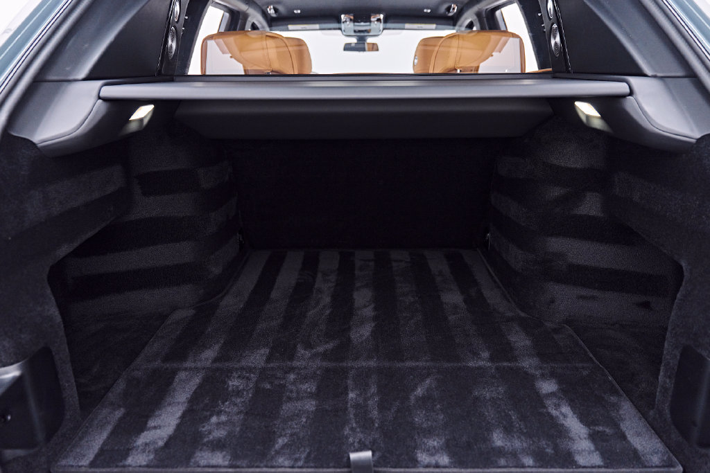 Used 2025 Rolls-Royce Cullinan AWD/4WD image 32