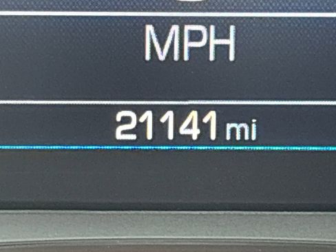 Used 2023 GMC Acadia SLE w/ Driver Convenience Package image 18