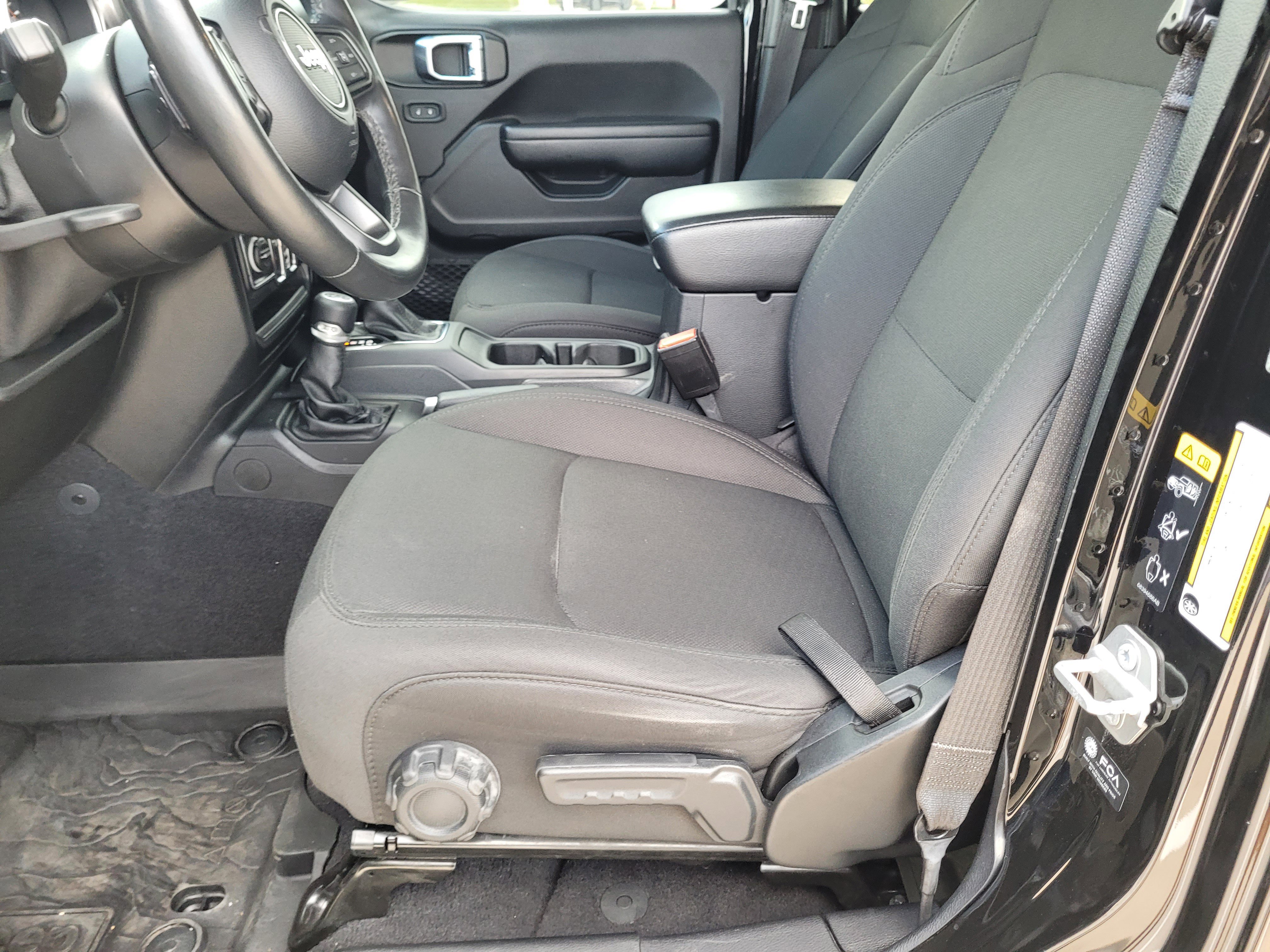 Used 2021 Jeep Gladiator Sport AWD/4WD image 23
