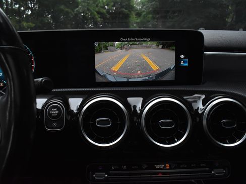 Used 2020 Mercedes-Benz A 220 4MATIC w/ Premium Package image 32