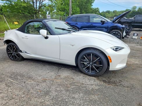 Used 2026 MAZDA MX-5 Miata Grand Touring RWD image 1