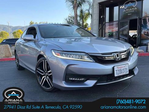 Used 2017 Honda Accord Touring image 1