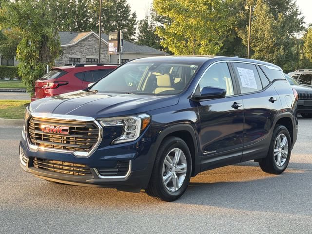 Used 2022 GMC Terrain SLE FWD image 7