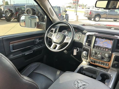 Used 2017 RAM 1500 Laramie AWD/4WD image 78