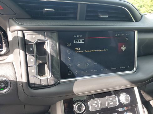 Used 2023 GMC Yukon XL Denali image 36