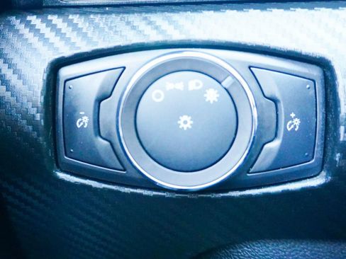 Used 2018 Ford Mustang Coupe image 30