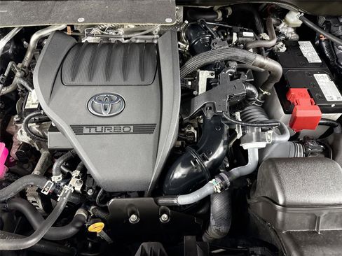 Certified 2024 Toyota Highlander LE AWD/4WD image 41