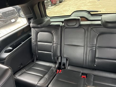 Used 2023 Lincoln Navigator Reserve image 14