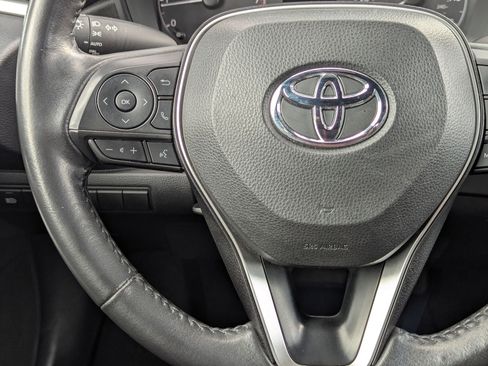 Used 2023 Toyota Corolla SE image 18