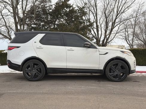 Used 2023 Land Rover Discovery HSE R-Dynamic image 2