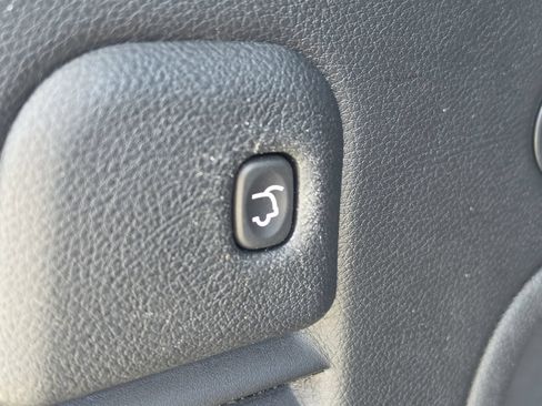 Used 2022 Jeep Grand Cherokee Laredo X RWD image 16