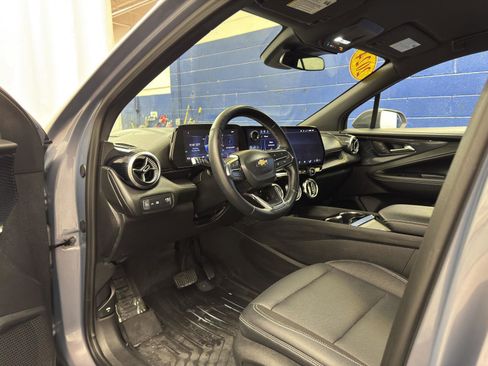 Used 2024 Chevrolet Blazer EV LT image 21