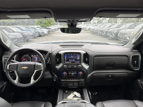 Used 2021 Chevrolet Silverado 1500 LTZ w/ LTZ Premium Package AWD/4WD image 19