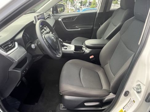 Certified 2024 Toyota RAV4 LE AWD/4WD image 11