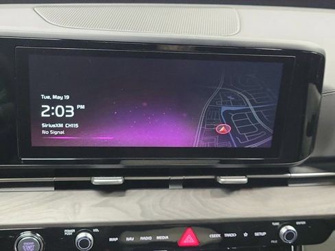 Used 2024 Kia Carnival EX FWD image 31