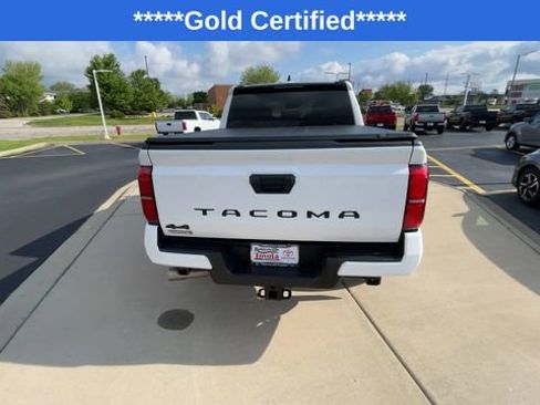 Certified 2024 Toyota Tacoma SR5 AWD/4WD image 9