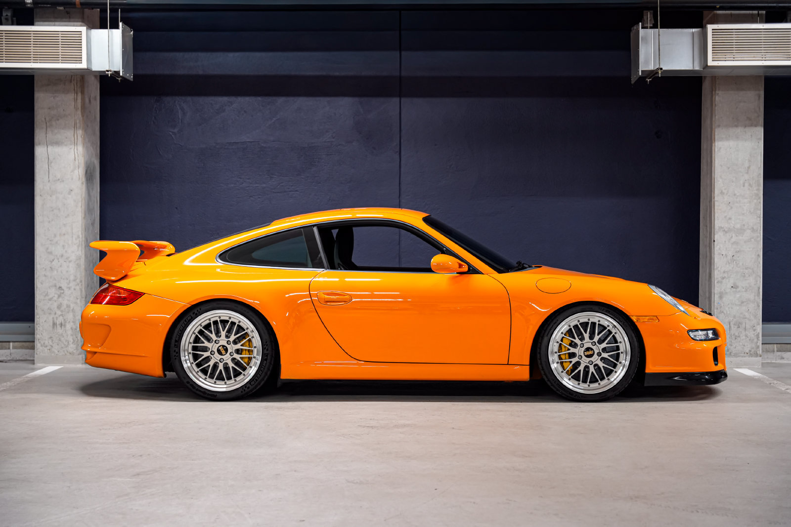Used 2008 Porsche 911 GT3 RWD image 2