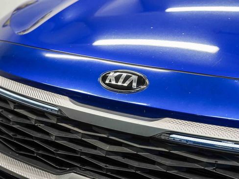 Used 2021 Kia Seltos SX w/ SX Sunroof Package AWD/4WD image 8