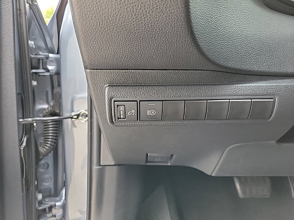 Used 2024 Toyota Corolla LE FWD image 29
