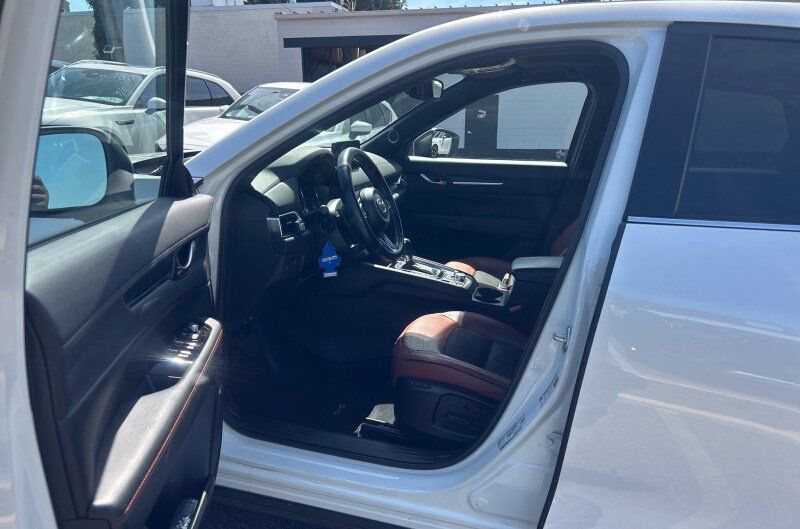 Certified 2024 MAZDA CX-5 Carbon Edition AWD/4WD image 38
