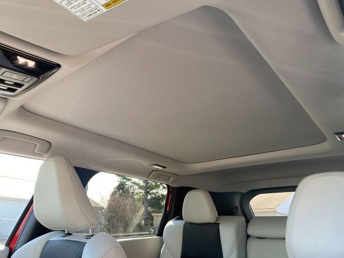 New 2025 Mitsubishi Outlander SE image 24