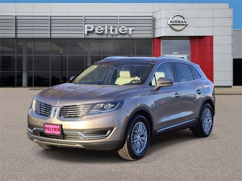 Used 2018 Lincoln MKX Reserve w/ Driver Assistance Package image 3
