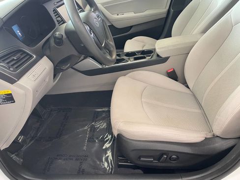 Used 2016 Hyundai Sonata Sport image 15